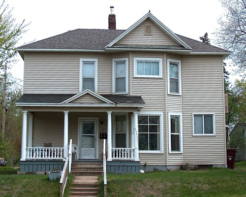 211 Fulton Street Eau Claire