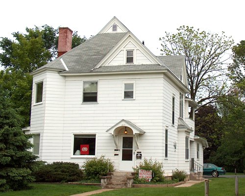 1211 State Street Eau Claire