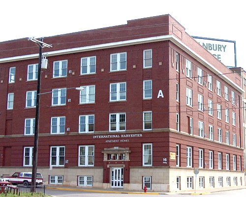 303 Putnam Street Eau Claire