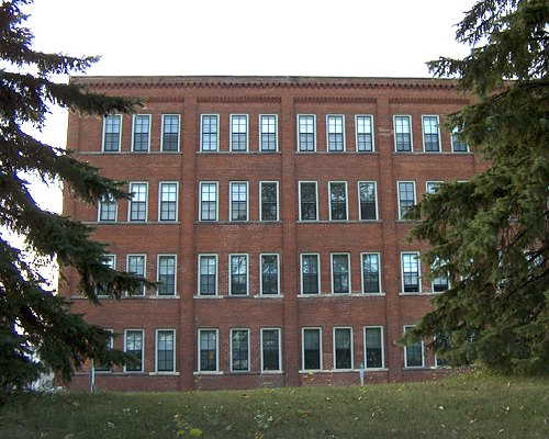 36 West River Street Chippewa Falls