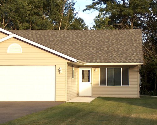 1158 Evergreen Chippewa Falls