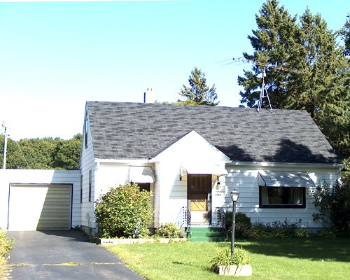 1395 Peterson Avenue Eau Claire