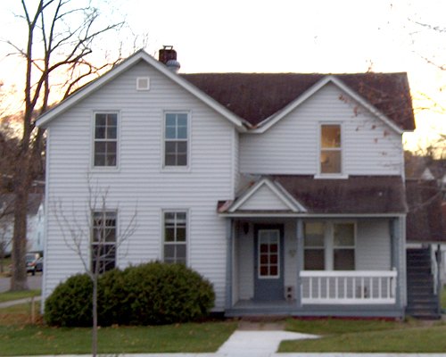 833 1/2 Main Street Eau Claire