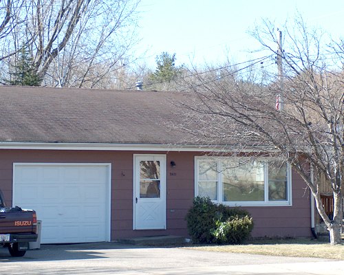 2413 Skeels Avenue Eau Claire