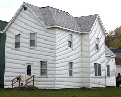 1007 South Barstow Eau Claire