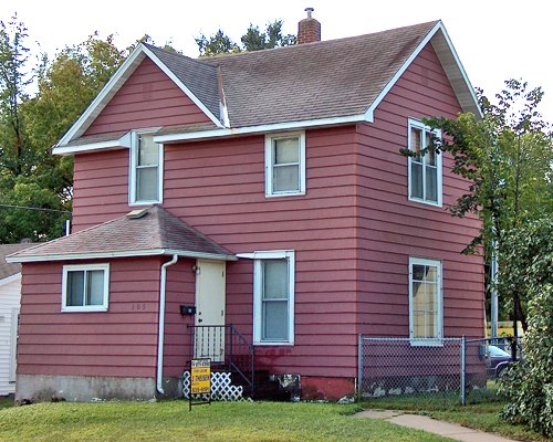 105 Platt Street Eau Claire