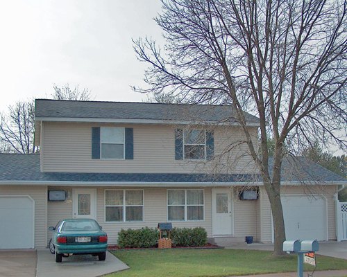 2217 Peters Drive Eau Claire