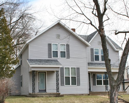523 1/2 Dewey Street North Eau Claire