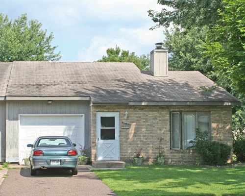 3617 -27 Livingston Lane Eau Claire