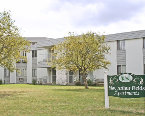 1025 West MacArthur Eau Claire