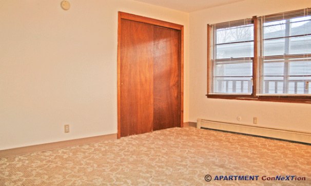 Studio Living Room / Bedroom