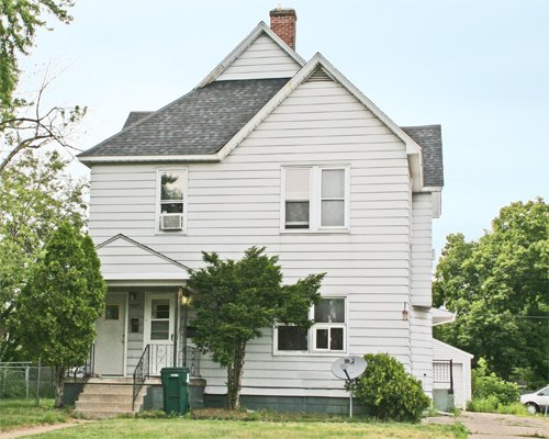 908 East Madison Street Eau Claire