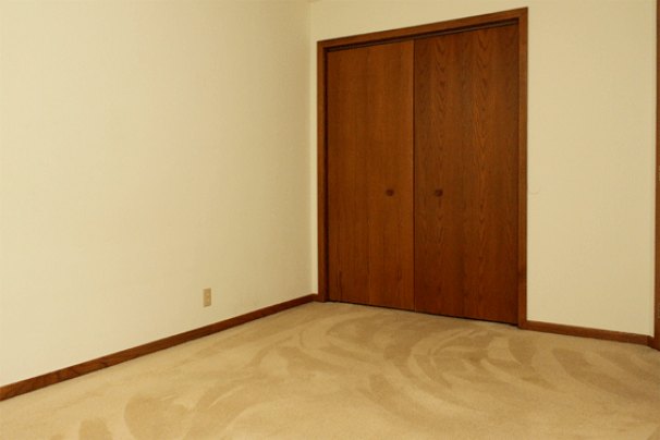 Queen Bedroom 2 Closet