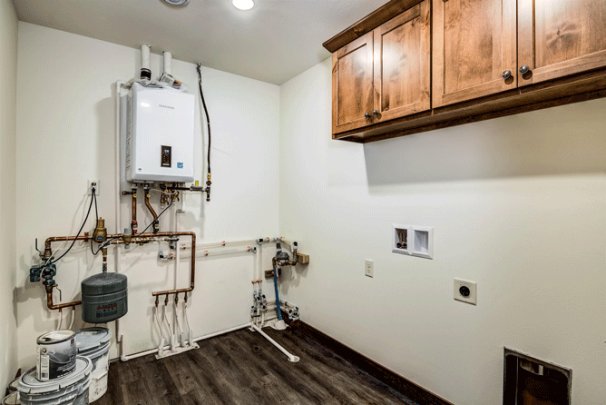 Utility & Laundry Room